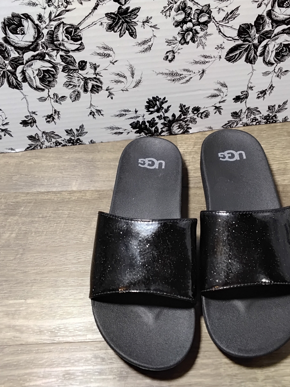 UGG girls Black Glitter Slide Sandals